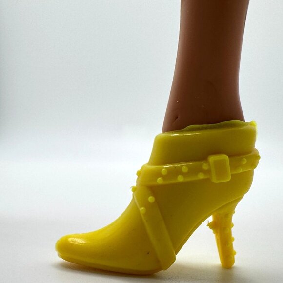 Barbie Doll Shoes 7 Pairs High Heels & Boots Assorted Styles & Colors - Picture 13 of 16